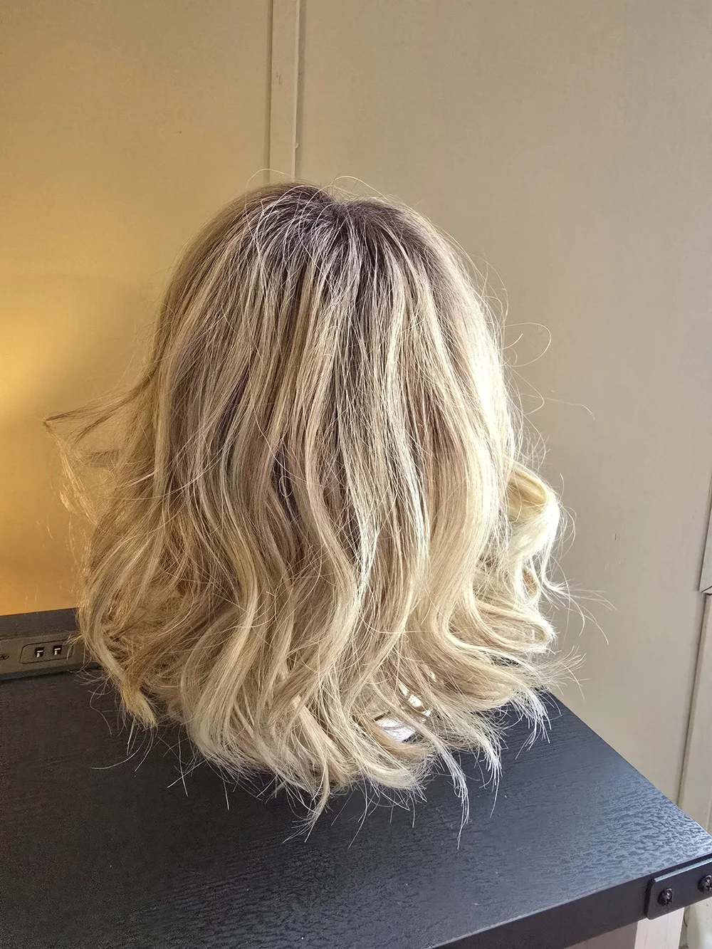 Bombshell Wig By Hairdo Rooted Golden Wheat SS14/88